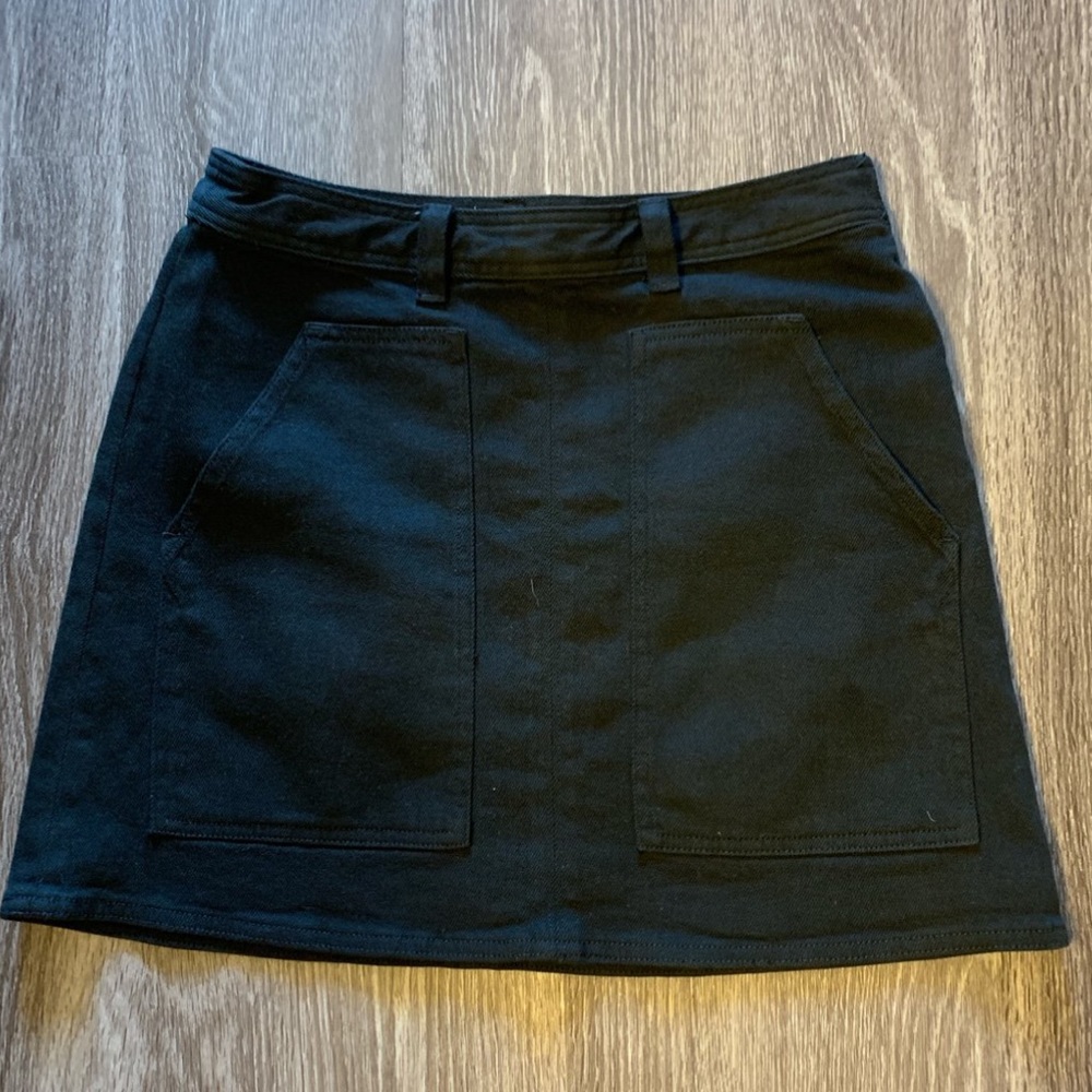 Aritzia wilfred free denim skirt in black